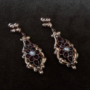 Antique Victorian Gold and Garnet Earrings