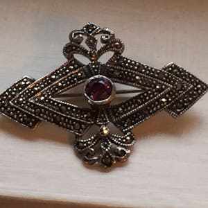 Vintage Marcasite Brooch Art Deco Sterling Silver Marcasite Amethyst Brooch Pin image 3