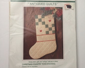 1989 Sunset CHRISTMAS Country Toys STOCKING Kit Antiqued Quilts 1800 Dimensions 16"
