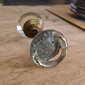 1 x Antique Art Deco Crystal Doorknob Set 2" Clear Glass Brass Housing Round Ribbed Door Knob Kit + Shaft Starburst Sunburst Star Rosette