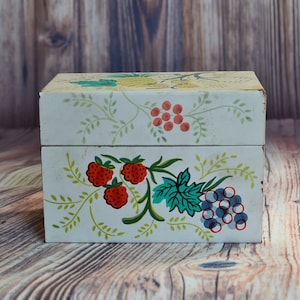 Vtg J Chein Tin Recette Porte-carte Boîte En métal Boîte Fruits Imprimé Ananas Framboises Coupon Organisateur Blanc Vert Jaune Rouge Boîte pliée