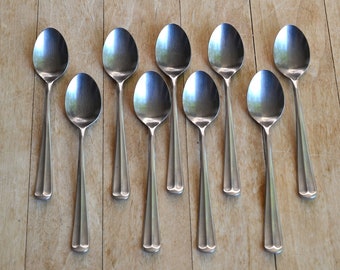 Vintage Supreme Cutlery Stainless Japan LYNX Pattern Lot of 4 Soup Spoons 7-3/8 