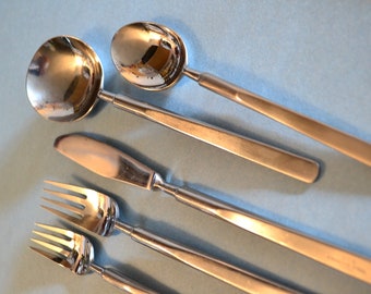 TOWLE Lauffer Supreme 20 Piece Stainless Flatware Set CHOICE Service for 4 TOWLE Lauffer Supreme 20 Piece Stainless Flatware Set CHOICE Service for 4