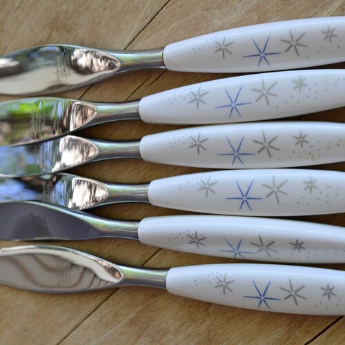NOS MCM Atomic Starburst Steak Knives Set of 6 Mode Danish England Dinner shops Fish Knife Stainless Steel White Melamine Plastic Handles Modern
