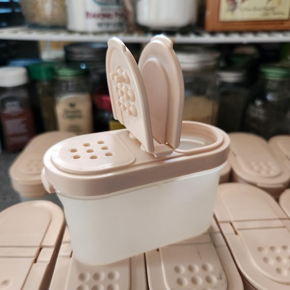 Tupperware Spice Tupperware Salt And Pepper Shakers Mini TUPPERWARE Salt Pepper Shakers Spice Tupper Mini Midgets