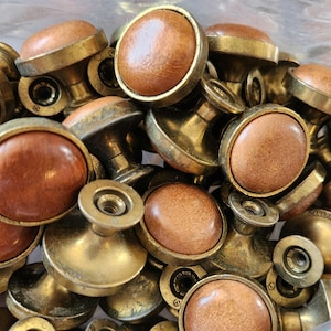 1 x Vtg Brass & Wood Knob Danish Modern Light Wood Cabinet Drawer Pull 1" Wooden Dresser Pull Drexel Declaration Replacement 60 Avail