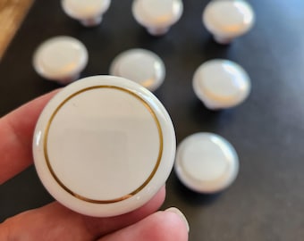 Vtg 1 x Porcelain Gilt Cabinet Knob Large 1 3/8" Gold Gilt Line Band Trim White Round Farmhouse Shabby Cottage Ceramic Drawer Pull 50 Avail