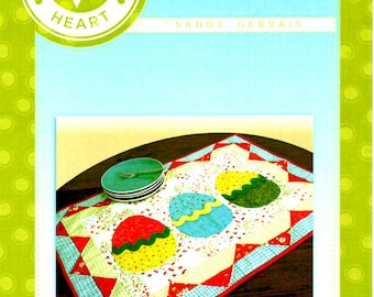 Quilted Table Runner Uncut PATTERN 32x24" Easter Table Topper Mini Quilt Wall Hanging Tapestry Pieces From my Heart Easter Eggs Applique