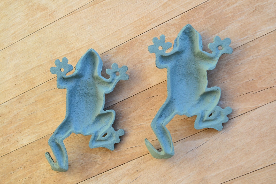 Large 6 Cast Iron Hook Crawling Frog Key Holder Coat Etsy