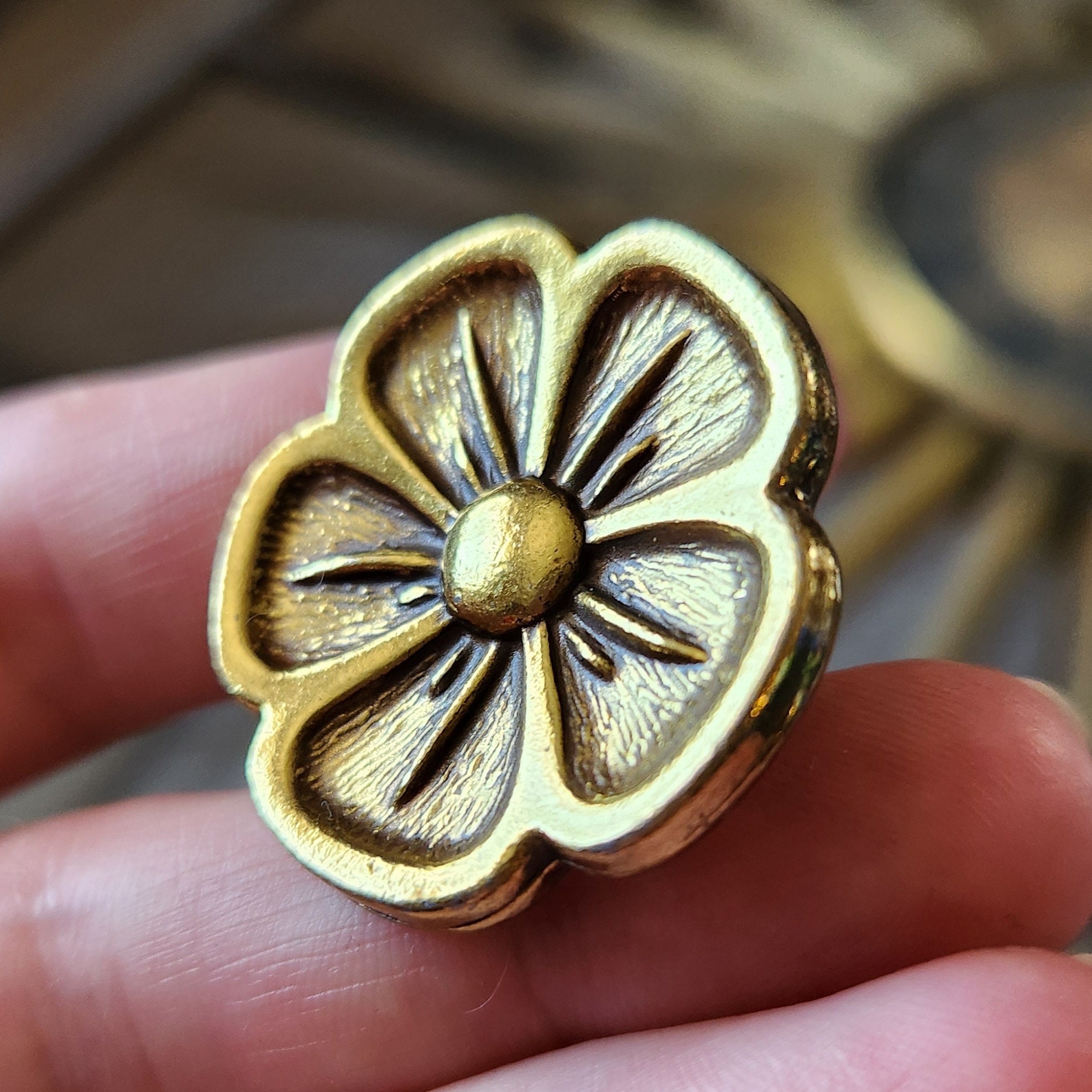 NOS Vtg 1 X KBC Solid Brass Flower Knob 1.25" Drawer Pull Belwith Cabinet  Handle Ornate Scalloped Floral Small Gold Antiqued Brass 40 Avail - Etsy