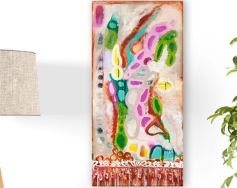 Pode incluir: Pintura abstrata em tela com fundo branco e formas coloridas em tons de rosa, verde, azul, amarelo e marrom. A pintura tem uma superfície texturizada e uma borda branca.