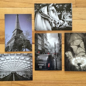10 Assorted Travel Postcards, 5x7". Barcelona, London, Paris, Washington DC, Pennsylvania. Ephemera & deltiology. Pkg A.