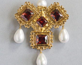 Three Brothers medieval brooch, XV-XVI century jewelry, reproduction of the famous Renaissance accessory, Tudor jewelry, Renaissance costume