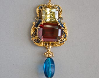 Tudor pendant, 16th century pendant from England, XVI century Renaissance pendant, historical jewelry for your medieval costume, Middle ages