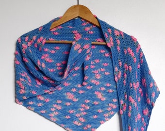 Crochet Shawl Pattern: Triangle shawl made using assigned pooling yarn