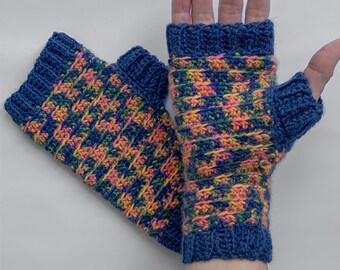 Crochet Fingerless Gloves Pattern. Modern winter crochet wrist warmers with cuffs