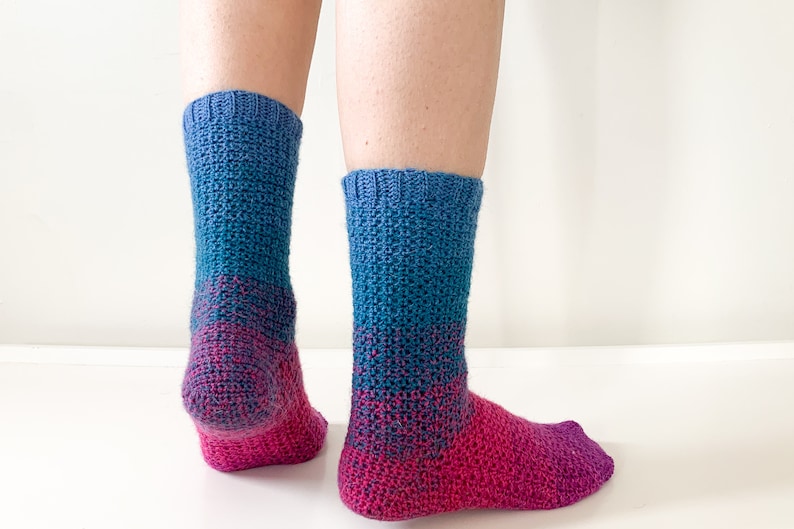 Easy toe up crochet sock pattern: Beginner friendly 'Step On Sock in toddler to large adult sizes image 4