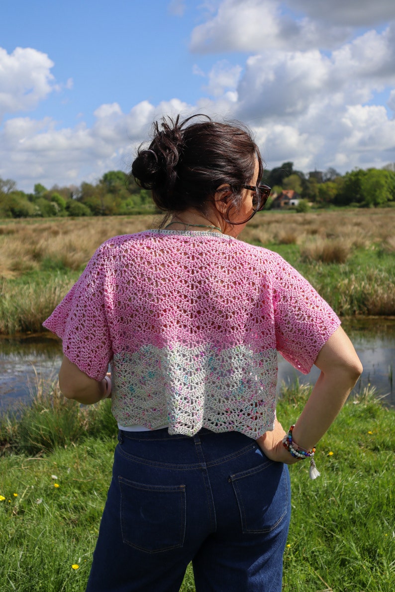 Ripple Crochet Cardigan Pattern: A short sleeved cropped crochet cardigan pattern for festivals and summer evenings image 7