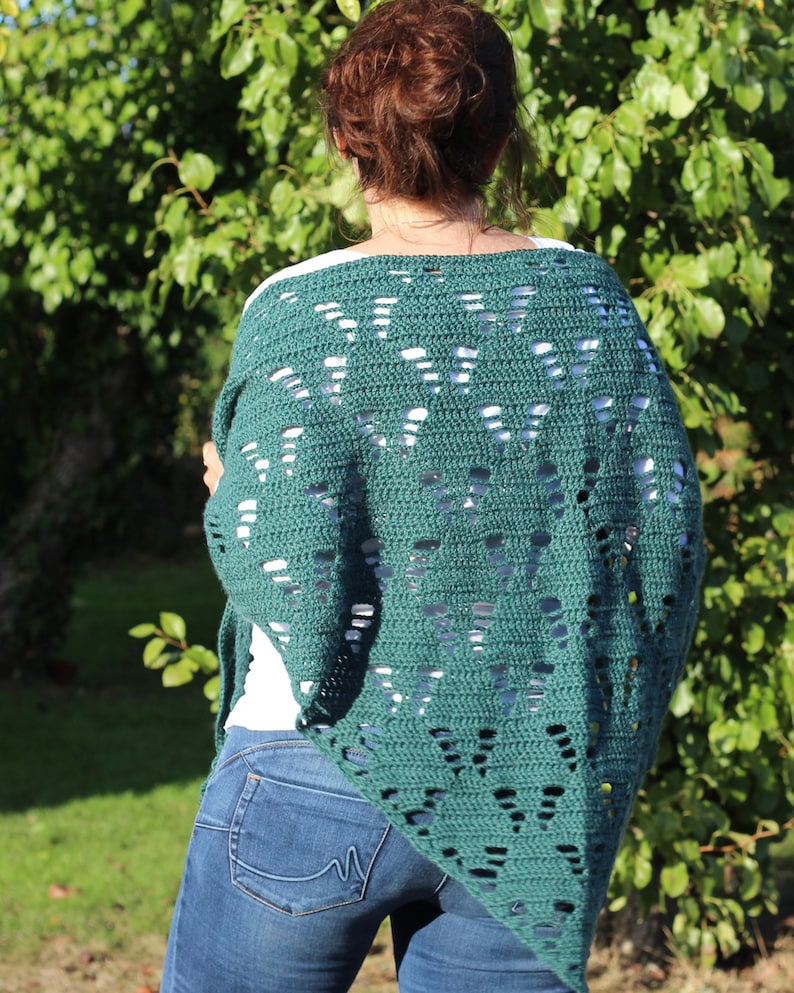 Festive Crochet Shawl Pattern: 'Under the tree' crochet Christmas shawl pattern - Triangle holiday crochet shawl image 9