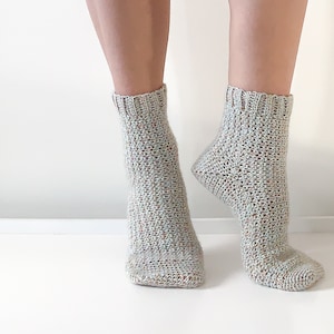 Easy toe up crochet sock pattern: Beginner friendly 'Step On Sock in toddler to large adult sizes image 9