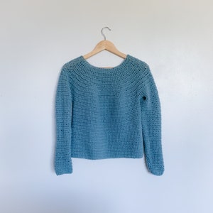 Any Yarn Top Down Crochet Sweater Pattern: Beginner's round yoke crochet jumper can be made with any yarn weight 画像 5