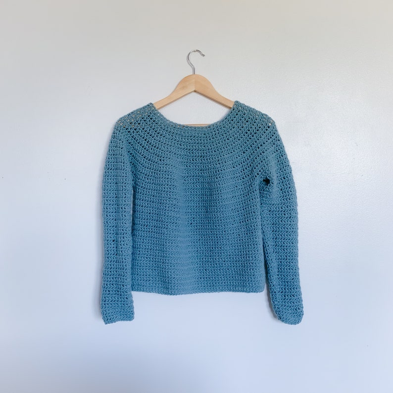 Any Yarn Top Down Crochet Sweater Pattern: Beginner's round yoke crochet jumper can be made with any yarn weight 画像 5