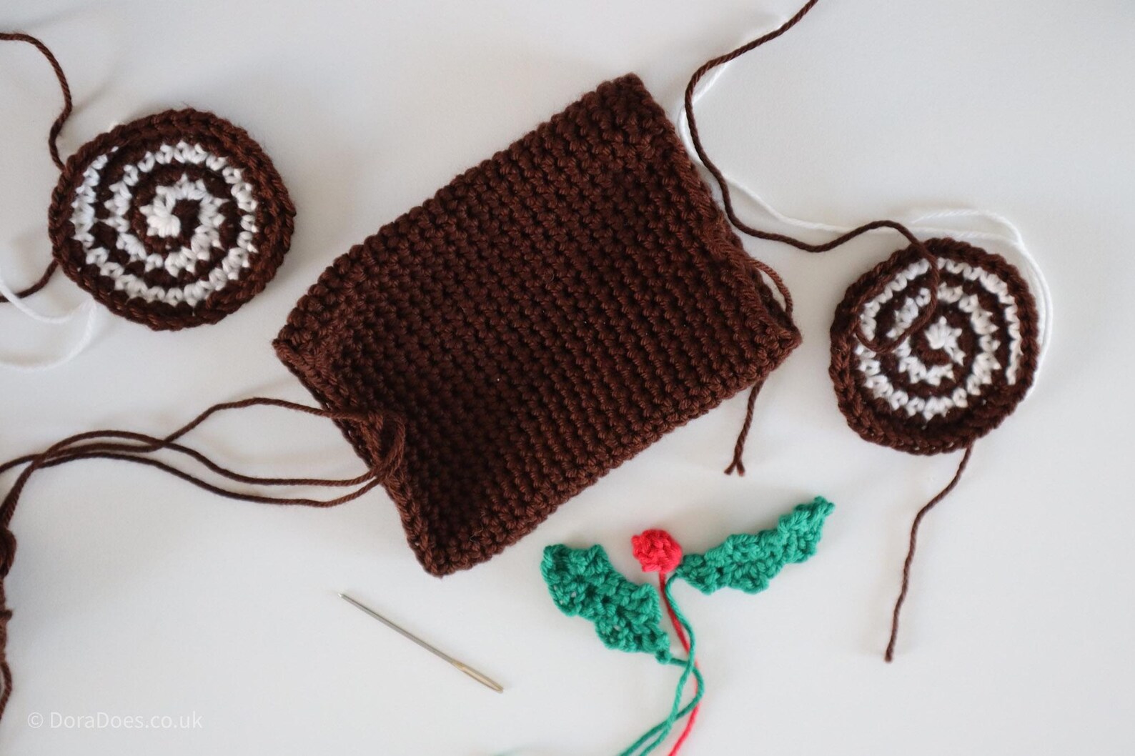 Yule Pattern Crochet Yule Log Ornament Pattern: Festive Holiday Decoration (PDF ...