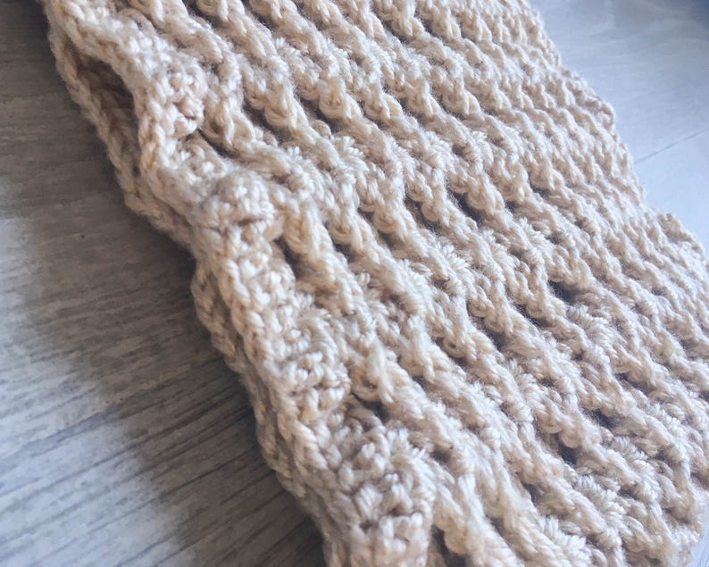 Crochet Cowl Pattern: Simple textured crochet snood/cowl One skein project image 7