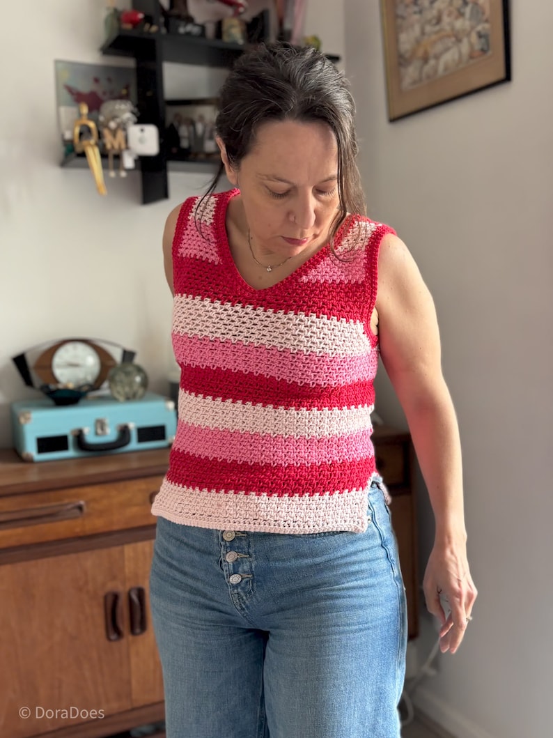 Easy Crochet Tank Top Pattern| Woman’s summer vest Crochet Pattern. Quick crochet pattern with worsted weight cotton image 4