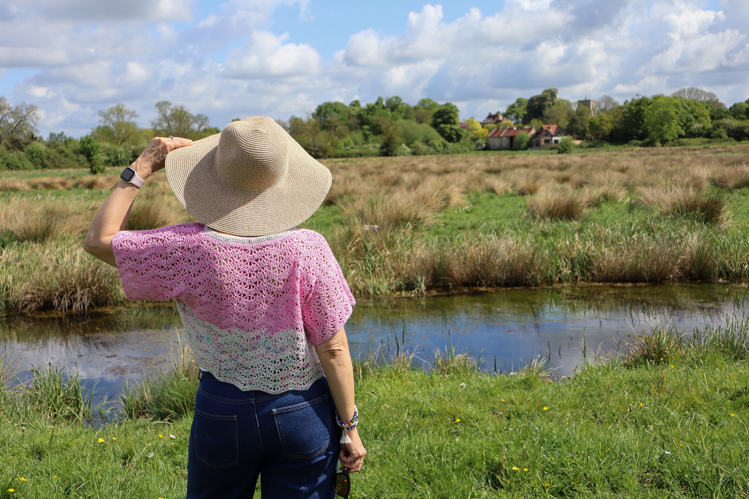 Ripple Crochet Cardigan Pattern: A short sleeved cropped crochet cardigan pattern for festivals and summer evenings