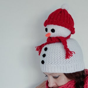 Chapeau de bonhomme de neige au crochet: motif amusant de chapeau de bonnet de bonhomme de neige au crochet de Noël
