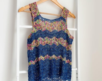 Light Waves Vest Crochet Pattern: Summer tank top camisole vest with zig zag ripple stitch pattern in two colours.