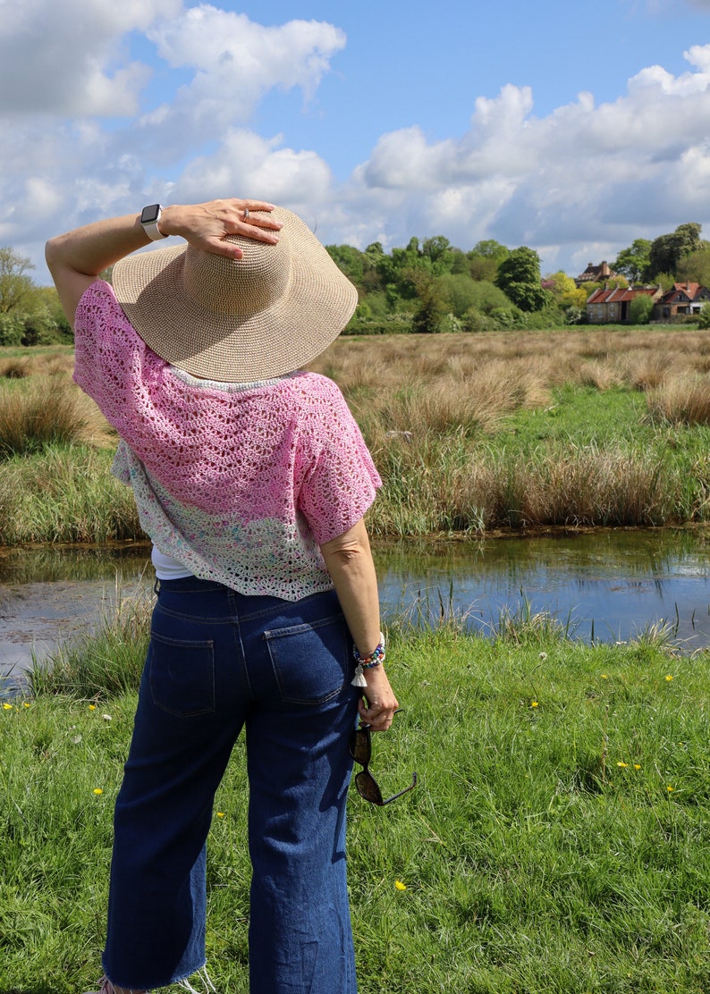 Ripple Crochet Cardigan Pattern: A short sleeved cropped crochet cardigan pattern for festivals and summer evenings image 6