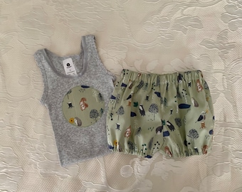 Baby boys outfit, boys bloomers and tank set,forest friends fabric ,  newbaby gift, baby shower gift, baby boys  outfit size 6-12months (0)