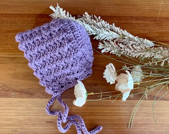 Pretty crocheted baby bonnet, baby bonnet , handmade size newborn- 3 months. , baby bonnet, pure wool. Handmade bonnet. New baby gift.