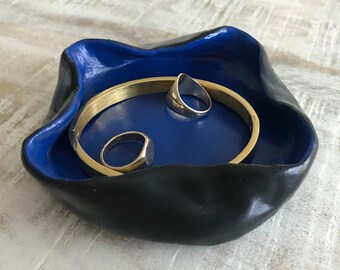 Jewelry Dish / Black And Blue Dish / Organic Tray / Jewelry Holder / Wedding Gift / Treasure Tray / Desk Dish / Gift For Him / Pottery Chic