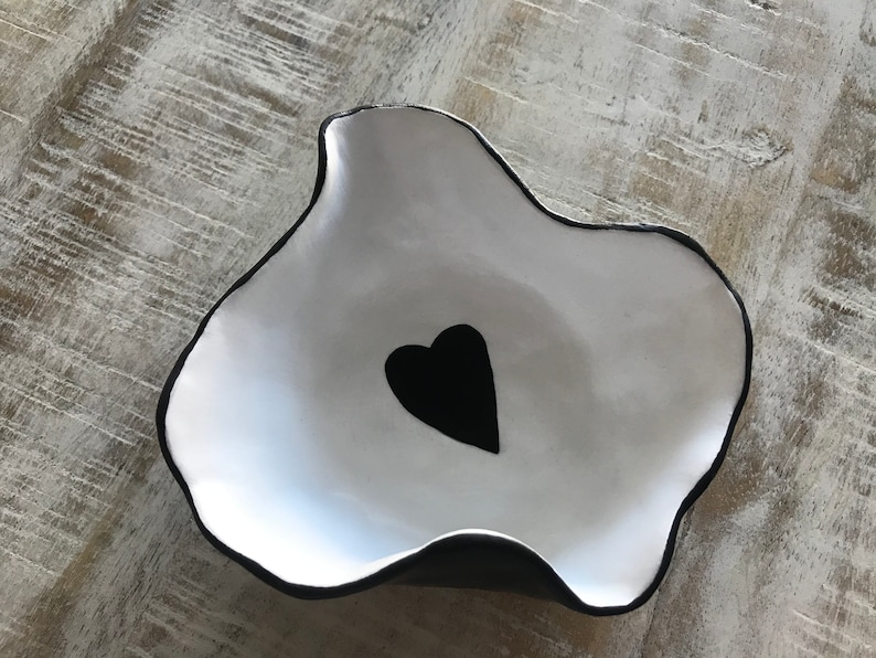Black And White Jewelry Bowl Treasure Dish With A Heart Classy Dish Pottery Chic Desk Holder Jewelry Holder Black And White Bowl