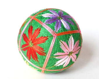VINTAGE Beautiful Temari Ball , Embroidering Thread Ball , Japanese Art Ball , Flowers Design , Multicolored , Hand Crafted , Home Decor