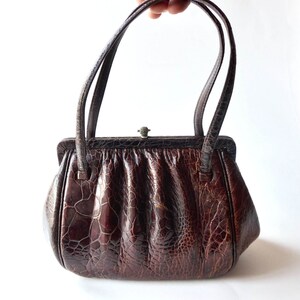 VINTAGE 1960&#39;s Beautiful Genuine  Skin / Leather Handbag / Purse , Stylish&Gorgeous , Quality , Top Handles Bag with Small Leather Coin Case