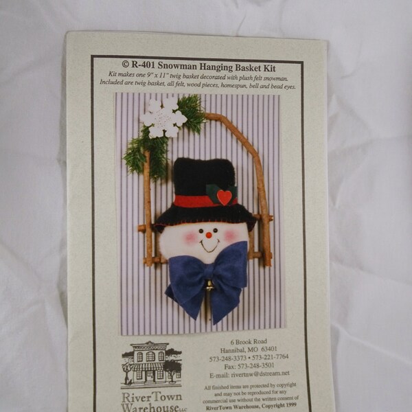 River Town Warehouse Snowman Hanging Basket Craft Kit Christmas Holidays