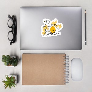 Be Kind Bumble Bee Hive met Honeycomb Bubble-vrije stickers