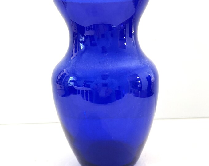 Vintage Cobalt Blue Glass 8 Inch Vase - Etsy