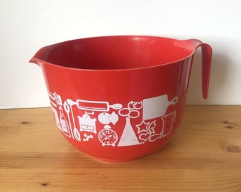 Large Vintage Plastic Red Mixing Jug- Made in W-Germany