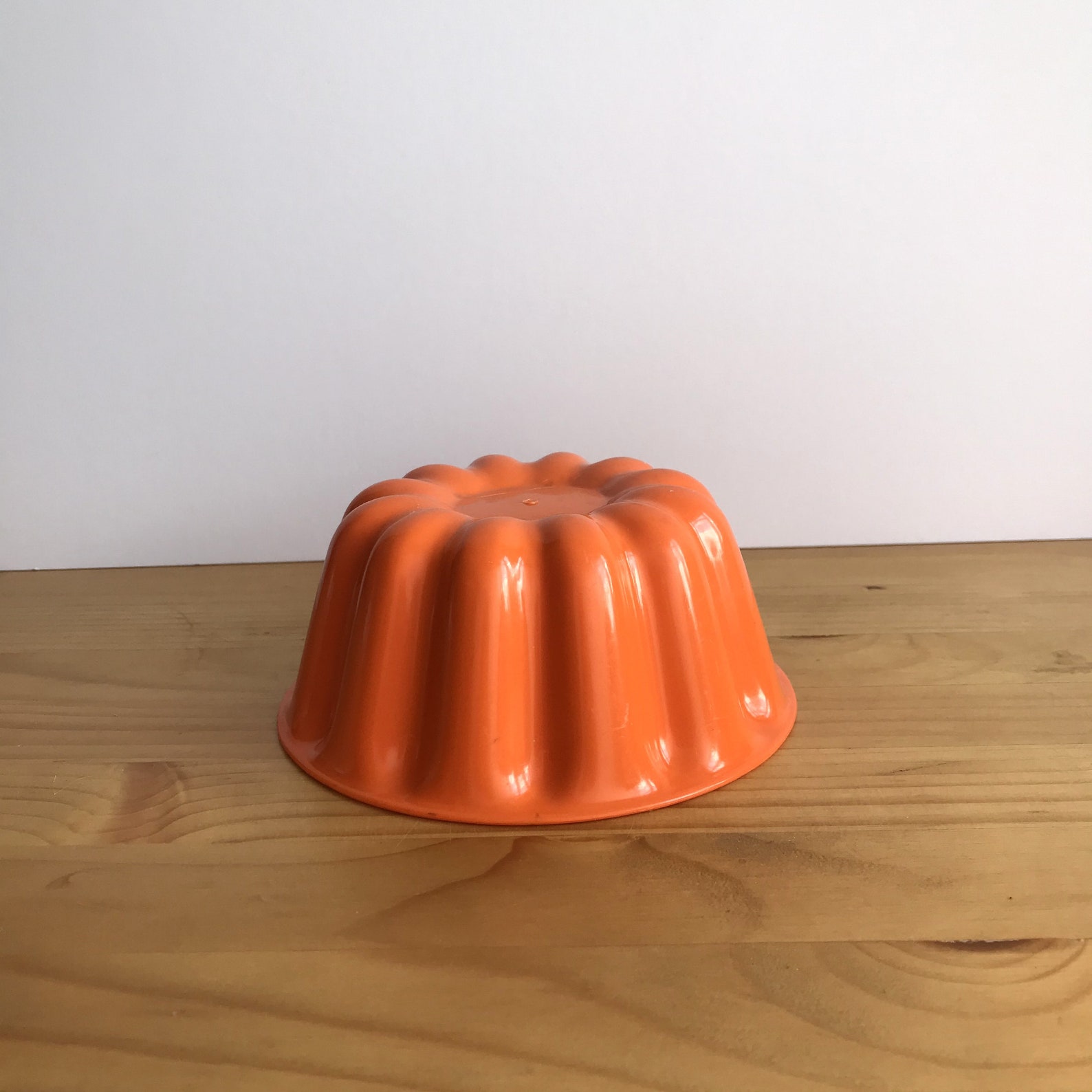 Set of 3 Retro Plastic Jelly Moulds Orange Red and White Etsy