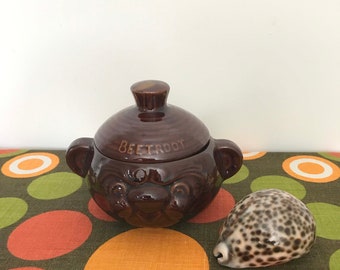 Vintage Lidded Beetroot Pot with Cheeky Face