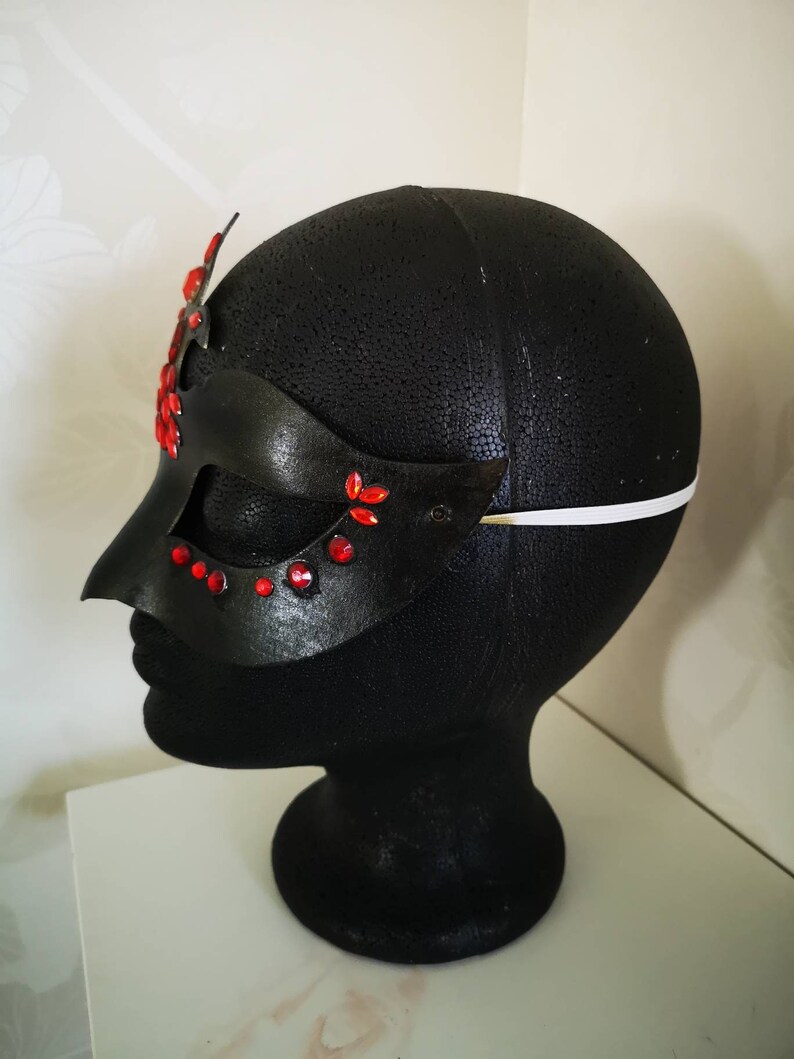 Venetian mask black with red rhinestones