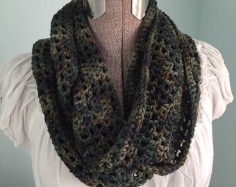 Crochet Infinity Scarf, Camo Scarf, Infinity Scarf, Warm Scarf, Green Gray Scarf, Handmade Scarf, Green Infinity Scarf