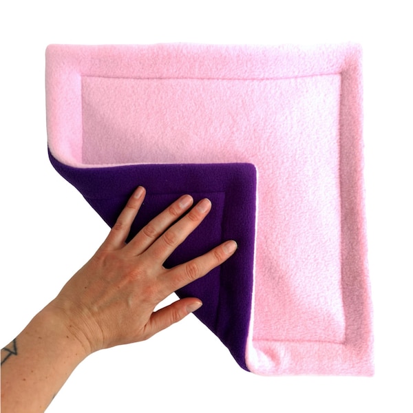 CUSTOM COLOURS Absorbent Fleece Pet Pee Potty Pad for Guinea Pigs, Hedgehogs and Small Pets