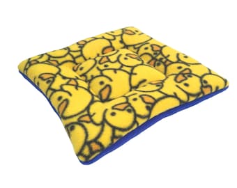 Padded Fleece Sleeping Mat for Guinea Pigs, Hedgehogs and Small Pets | Rubber Ducks Print