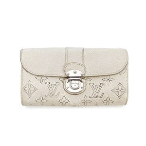 Louis Vuitton Ivory Monogram Mahina Leather Iris Wallet